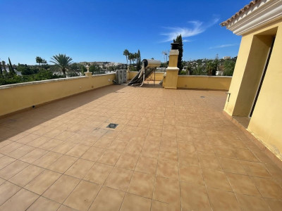 6 Bedroom Detached Villa in Nueva Andalucía - Image 5