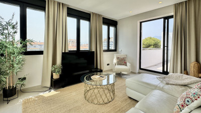 2 Bedroom Penthouse in Puerto Banús - Image 2