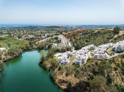 3 Bedroom Penthouse in Nueva Andalucía - Image 2