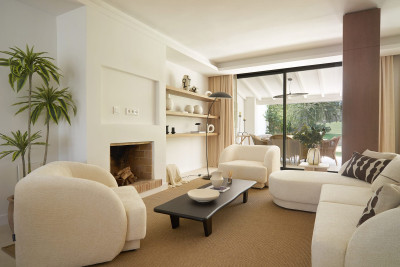 4 Bedroom Townhouse in Nueva Andalucía - Image 4