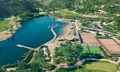 4 Bedroom Middle Floor Apartment in La Quinta - Image 1