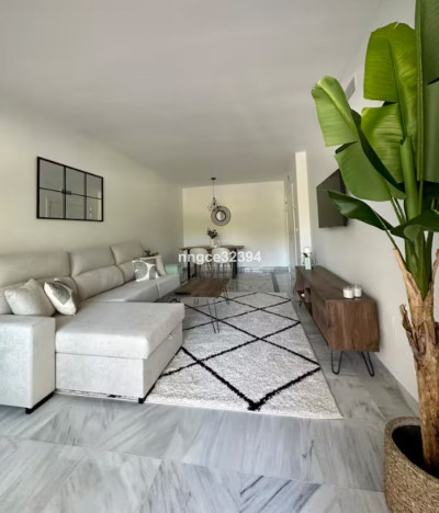 1 Bedroom Middle Floor Apartment in Puerto Banús