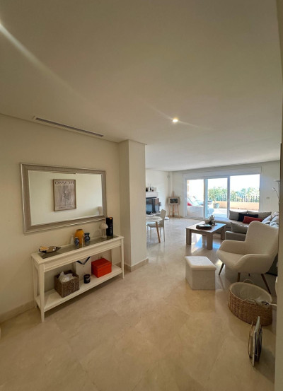 2 Bedroom Ground Floor Apartment in Nueva Andalucía - Image 3