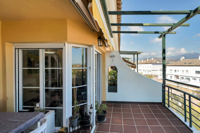 2 Bedroom Ground Floor Apartment in Nueva Andalucía - Image 1