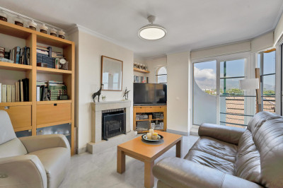 2 Bedroom Ground Floor Apartment in Nueva Andalucía - Image 2