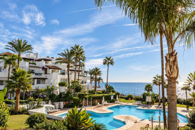 4 Bedroom Middle Floor Apartment in Puerto Banús - Image 1