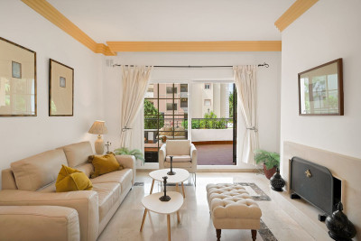 3 Bedroom Ground Floor Apartment in Nueva Andalucía - Image 4