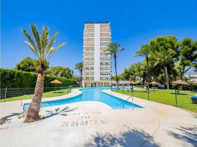 1 Bedroom Middle Floor Apartment in Nueva Andalucía - Image 1