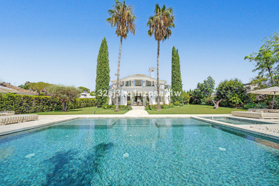 5 Bedroom Detached Villa in Nueva Andalucía - Image 2