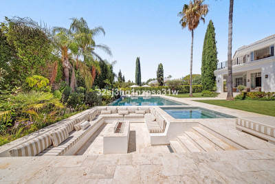 5 Bedroom Detached Villa in Nueva Andalucía - Image 5