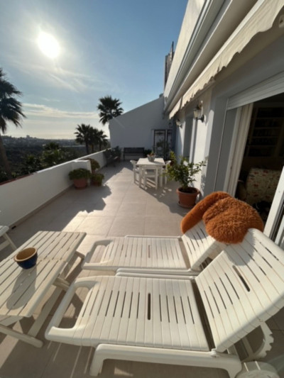 2 Bedroom Middle Floor Apartment in La Quinta