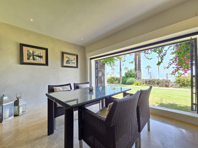 2 Bedroom Ground Floor Apartment in Puerto Banús - Image 4