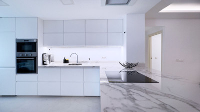 2 Bedroom Ground Floor Apartment in Nueva Andalucía - Image 4