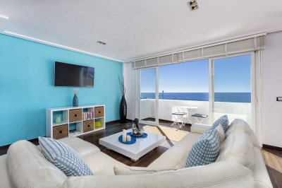 2 Bedroom Top Floor Apartment in Puerto Banús - Image 2