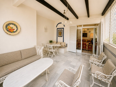 2 Bedroom Ground Floor Apartment in Puerto Banús - Image 4