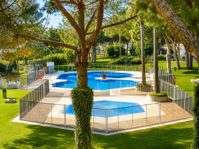 2 Bedroom Ground Floor Apartment in Puerto Banús - Image 5