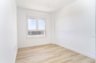 3 Bedroom Middle Floor Apartment in Nueva Andalucía - Image 5