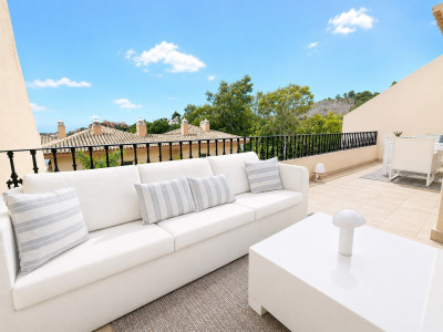 2 Bedroom Duplex in Nueva Andalucía - Image 1