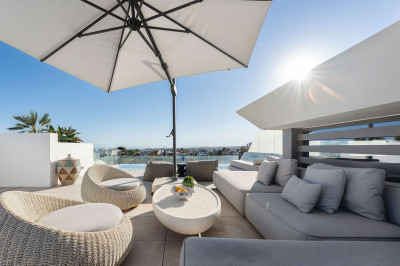 4 Bedroom Semi-Detached House in Nueva Andalucía