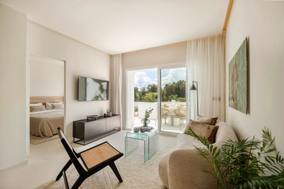 3 Bedroom Middle Floor Apartment in La Quinta - Image 3