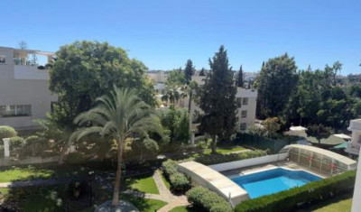 3 Bedroom Penthouse Duplex in Nueva Andalucía - Image 1