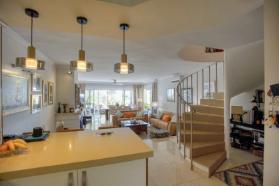 4 Bedroom Townhouse in Nueva Andalucía - Image 3