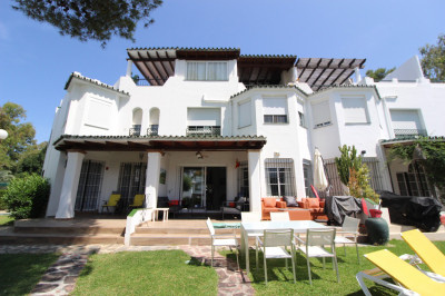 3 Bedroom Townhouse in Nueva Andalucía - Image 1