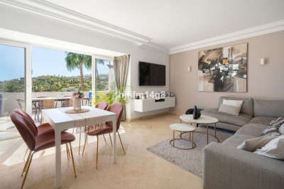 2 Bedroom Penthouse in Nueva Andalucía - Image 5