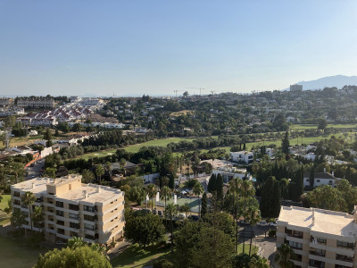1 Bedroom Penthouse in Nueva Andalucía - Image 2