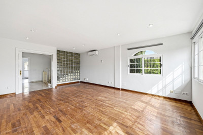 4 Bedroom Townhouse in Nueva Andalucía - Image 4