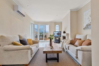 2 Bedroom Middle Floor Apartment in Nueva Andalucía
