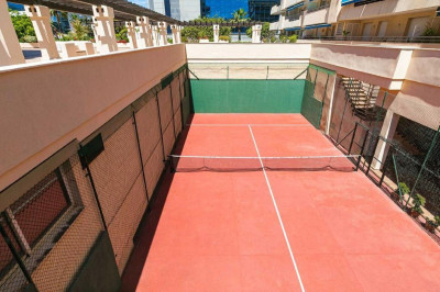 2 Bedroom Middle Floor Apartment in Puerto Banús - Image 2