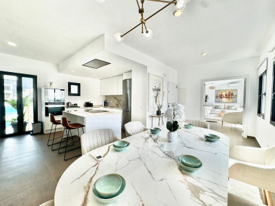 3 Bedroom Middle Floor Apartment in Puerto Banús - Image 3