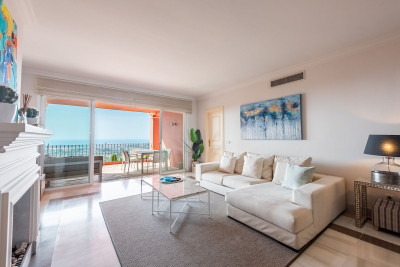 2 Bedroom Ground Floor Apartment in La Quinta - Image 1