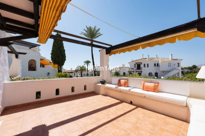 2 Bedroom Ground Floor Apartment in Nueva Andalucía - Image 3