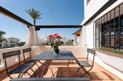 2 Bedroom Ground Floor Apartment in Nueva Andalucía - Image 4