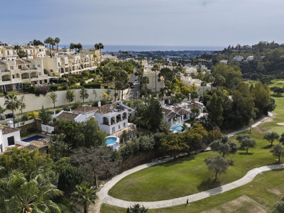 5 Bedroom Detached Villa in La Quinta - Image 2
