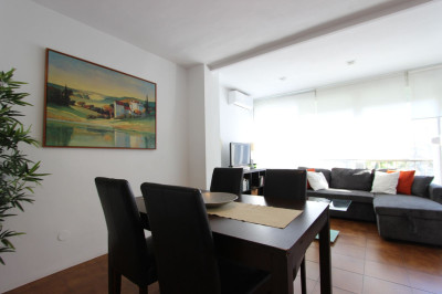 1 Bedroom Middle Floor Apartment in Puerto Banús - Image 4
