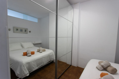 1 Bedroom Middle Floor Apartment in Puerto Banús - Image 5