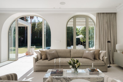 5 Bedroom Detached Villa in Nueva Andalucía - Image 5