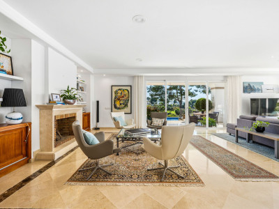 7 Bedroom Detached Villa in Nueva Andalucía - Image 4