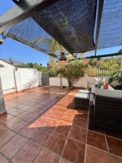 4 Bedroom Townhouse in Nueva Andalucía - Image 1