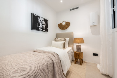 3 Bedroom Middle Floor Apartment in La Quinta - Image 4
