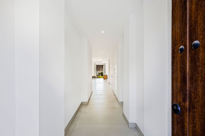 4 Bedroom Ground Floor Apartment in Puerto Banús - Image 5