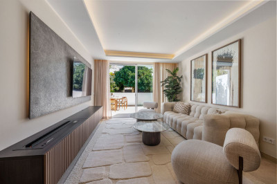 3 Bedroom Ground Floor Apartment in Nueva Andalucía - Image 4