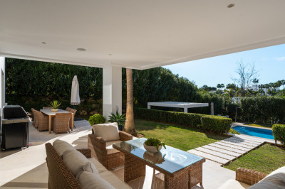 6 Bedroom Detached Villa in Nueva Andalucía - Image 5
