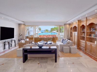 6 Bedroom Middle Floor Apartment in Puerto Banús - Image 1