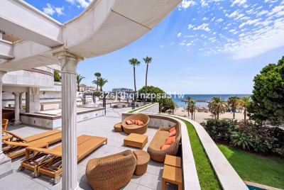 6 Bedroom Middle Floor Apartment in Puerto Banús - Image 2
