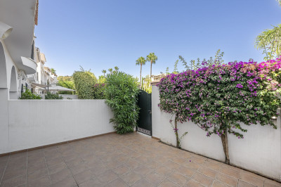 4 Bedroom Townhouse in Nueva Andalucía - Image 5