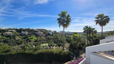 2 Bedroom Ground Floor Apartment in La Quinta - Image 2